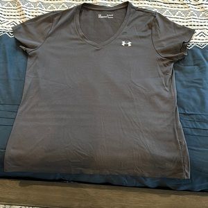 Under armour women’s top